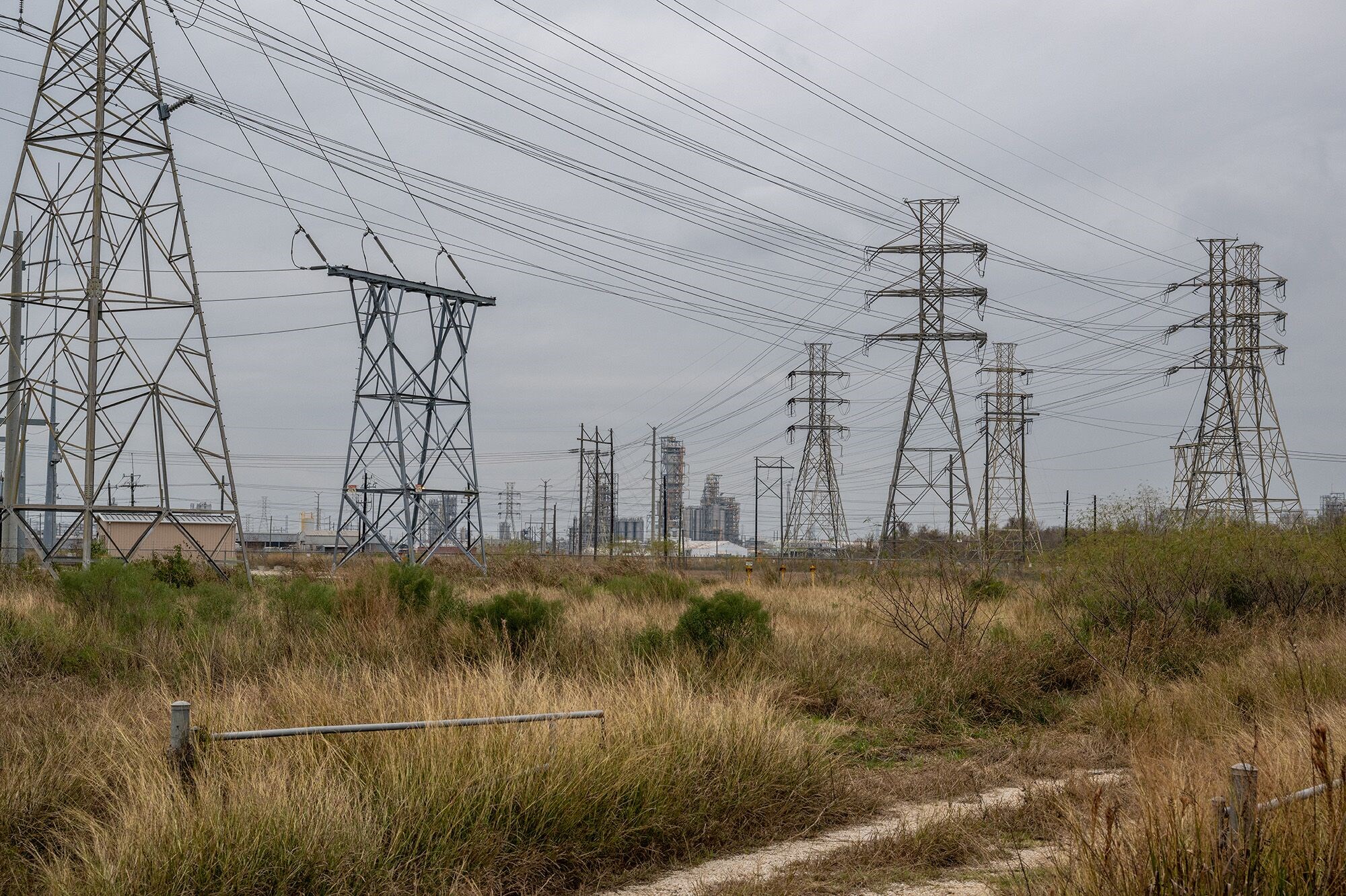Texas Power Grid Will Be Stressed by Icy Weather Coming to US