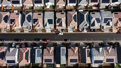 US Green Property-Finance Model Targeted for Global Growth BloomburgMedia_T2ZN87GOT0JK00_06-10-2025_07-49-50_638953056000000000.jpg