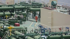 LNG is No Longer a Key Energy Source for Pakistan, Says Minister BloomburgMedia_T3I15SGP9VD300_03-10-2025_11-00-20_638950464000000000.jpg